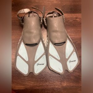 Seavenger Torpedo Snorkeling Fins - Gray size 4.5